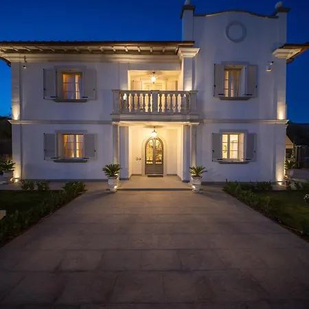 Villa Lucia *